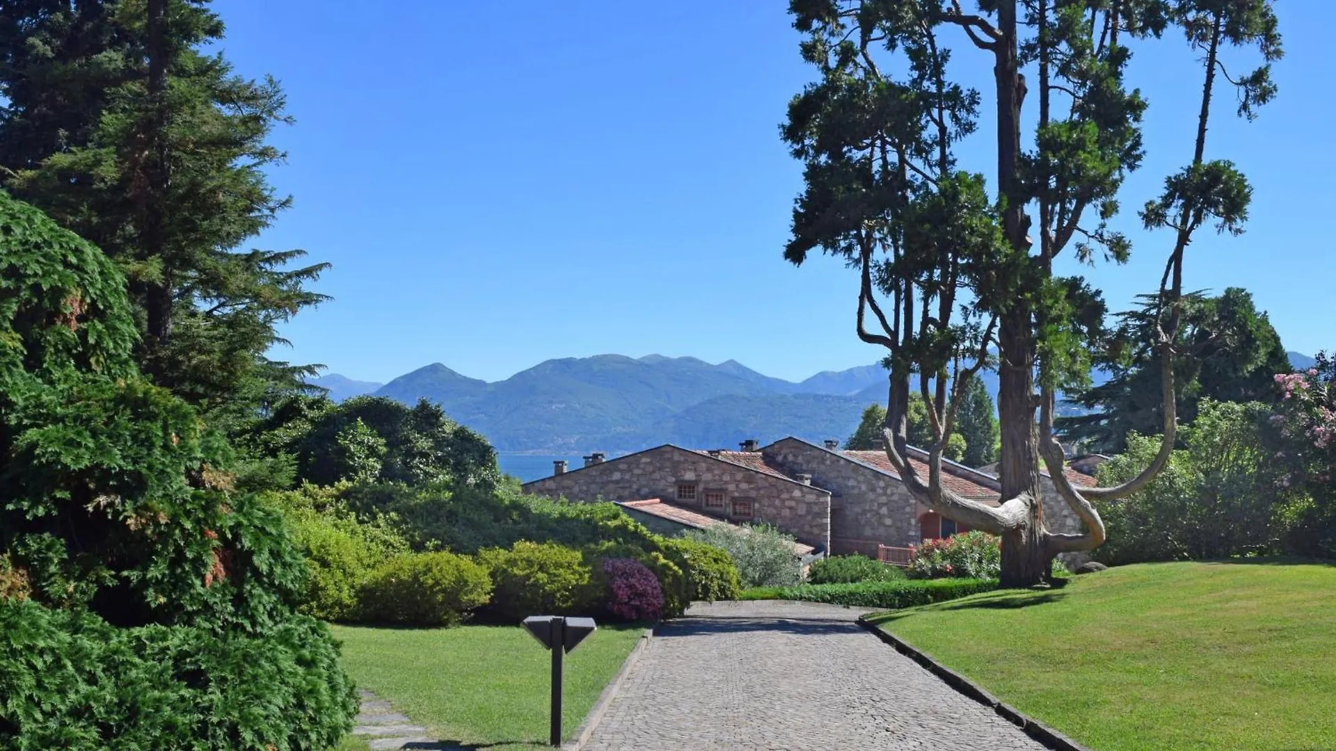 Holiday Home Azalea By Interhome Porto Valtravaglia 0*,